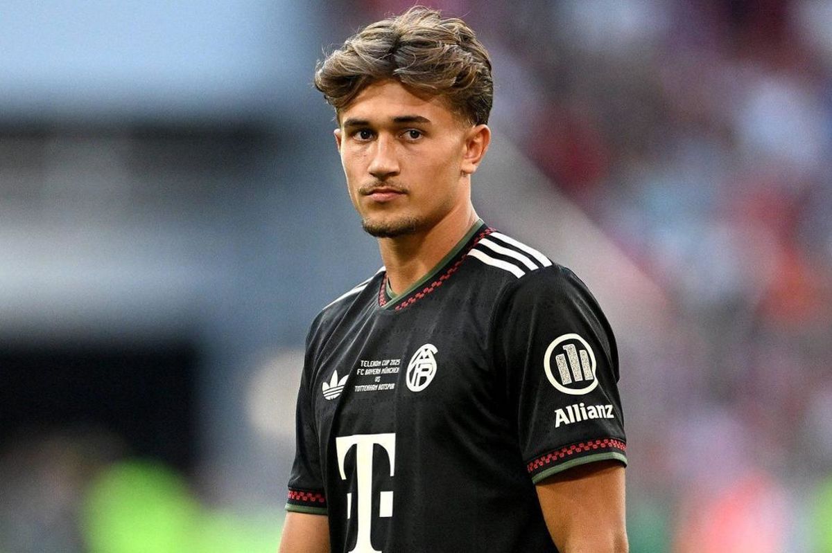 داستان عاشقانه تام بیشوف؛ پسری که زیر تابلوی بایرن می‌خوابید