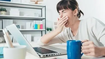 همیشه خسته و بی‌حوصله‌اید؟ شاید بدن‌تان این ویتامین‌ها را کم دارد!
