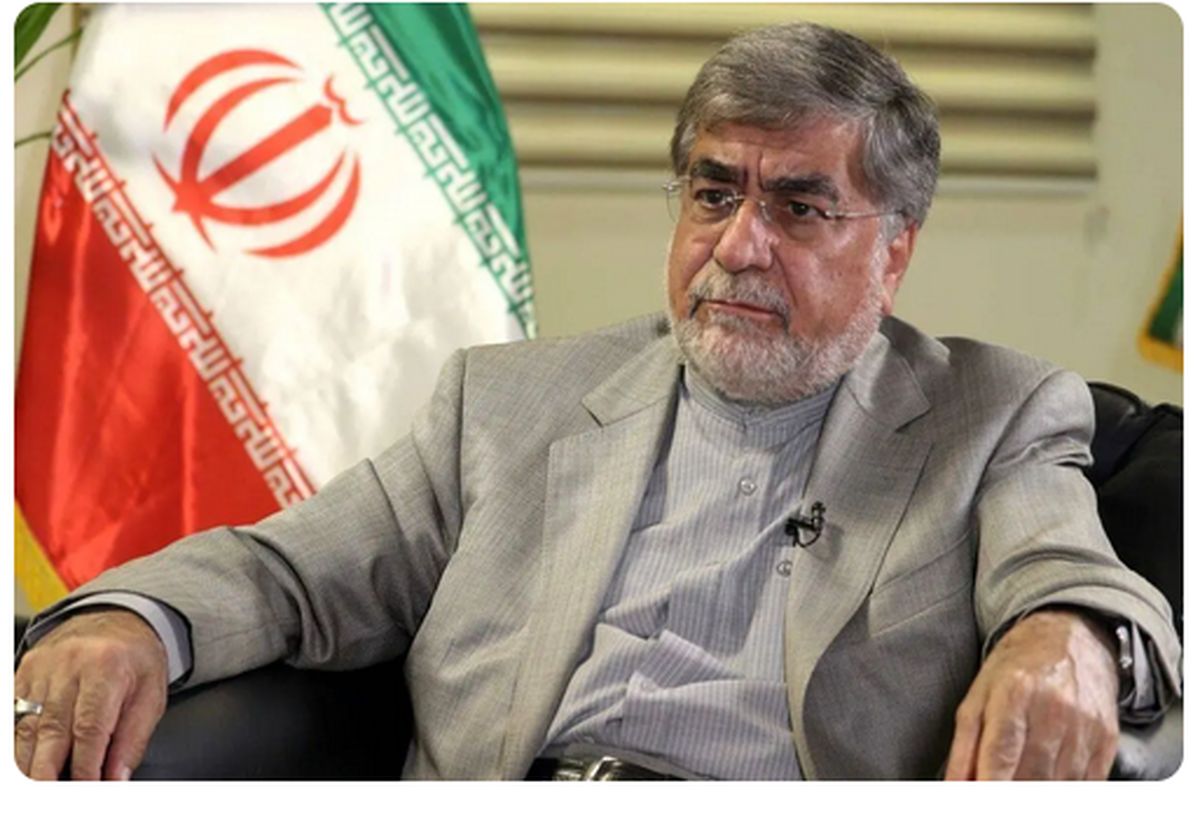طعنه سنگین علی جنتی به سعید جلیلی / یکی از مخالفین برجام جاسوس انگلیس از کار درآمد و اعدام شد!
