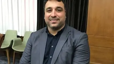  حدادی: فرزانه فصیحی  از پشت به من خنجر زد!