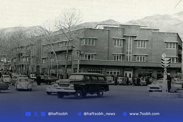 گذری به تهران قدیم؛ از چال میدان تا بازار + عکس