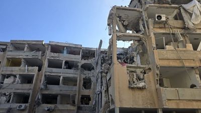 رضا کیانیان در زادروزش برای ایران نوشت: اندکی صبر، سحر نزدیک است!

