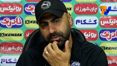 مازیار زارع: ملوان و نساجی بر گردن فوتبال ایران حق دارند!