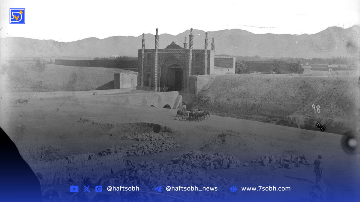 عهد قاجار؛ عکسی نایاب از دروازه دولت