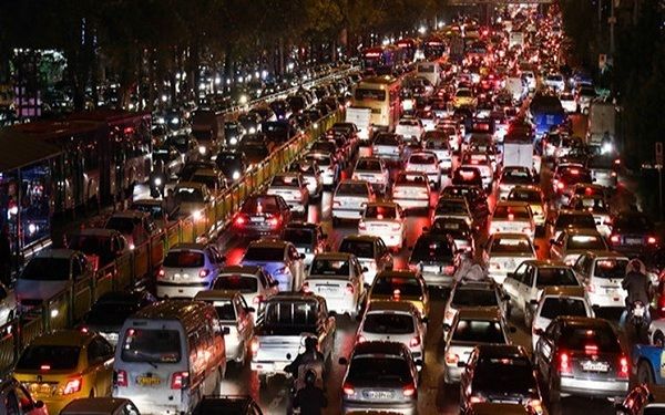 ترافیک فوق سنگین در ورودی‌های تهران