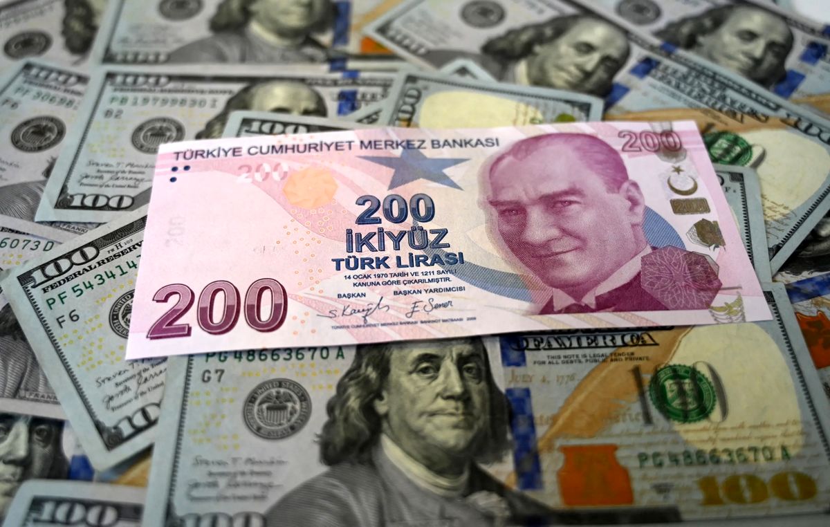 اخبار ترکیه؛ ریزش تاریخی ارزش لیر به دنبال تشدید تنشهای سیاسی