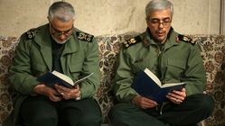 سردار سلیمانی و سرلشکر باقری در یک باغ؛ دهه ۶۰