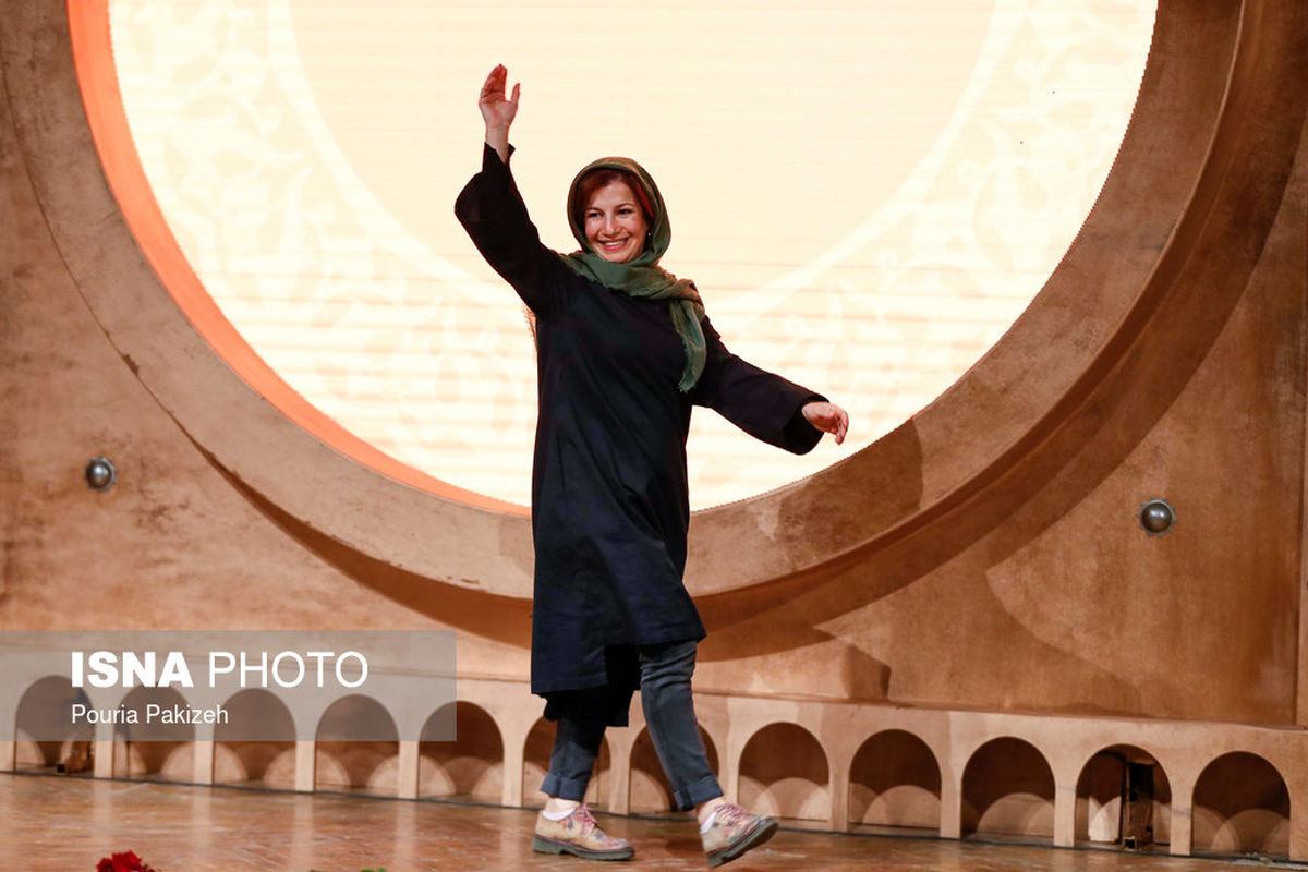 ضبط پاسپورت، لپتاپ و گوشی لیلی رشیدی در فرودگاه