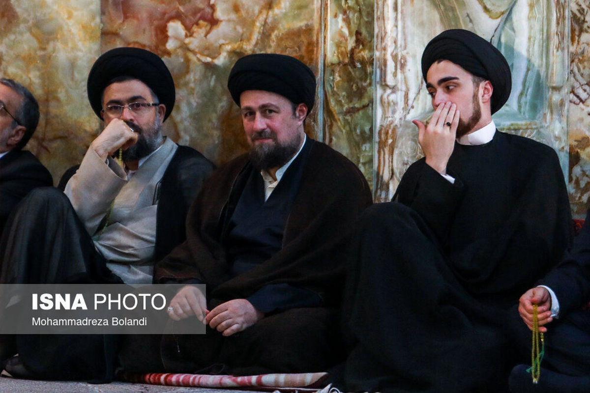 عکس | ایران در آغوش سید حسن خمینی