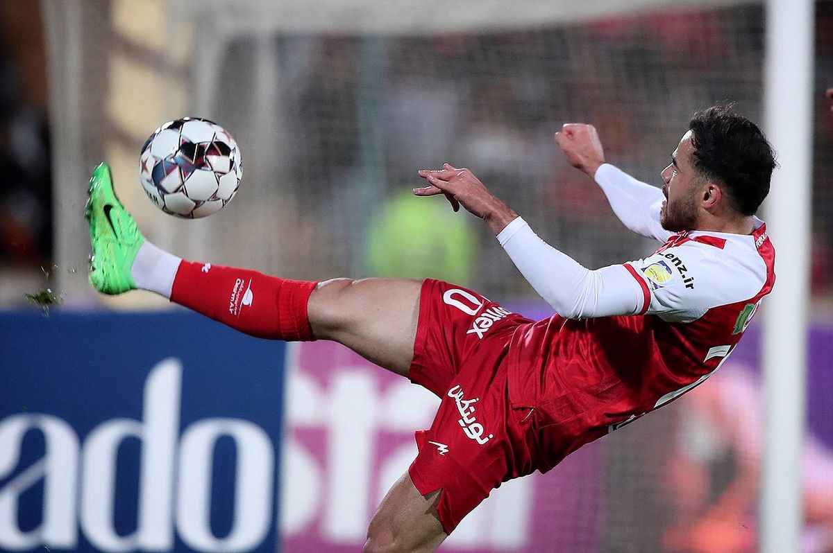 اورونوف به بازی پرسپولیس مقابل چادرملو میرسد؟