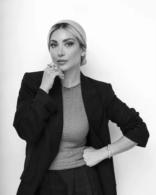 عکس‌های سیاه و سفید مینا مختاری