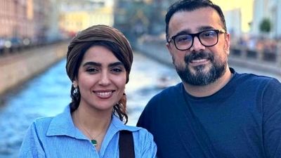 مونا کرمی در کنار مادرش؛ شباهت همسر سپند امیرسلیمانی باورنکردنیه
