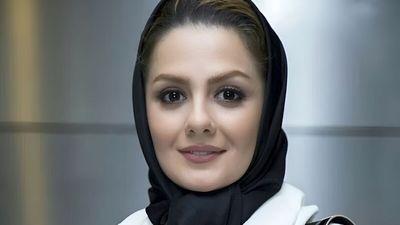 جشن تولد خاص بیتا سحرخیز؛ بازیگر سریال آلا کنار ژاله صامتی + دکوراسیون خانه شیک