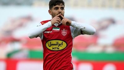 عارف آقاسی توافق با پرسپولیس را تکذیب کرد