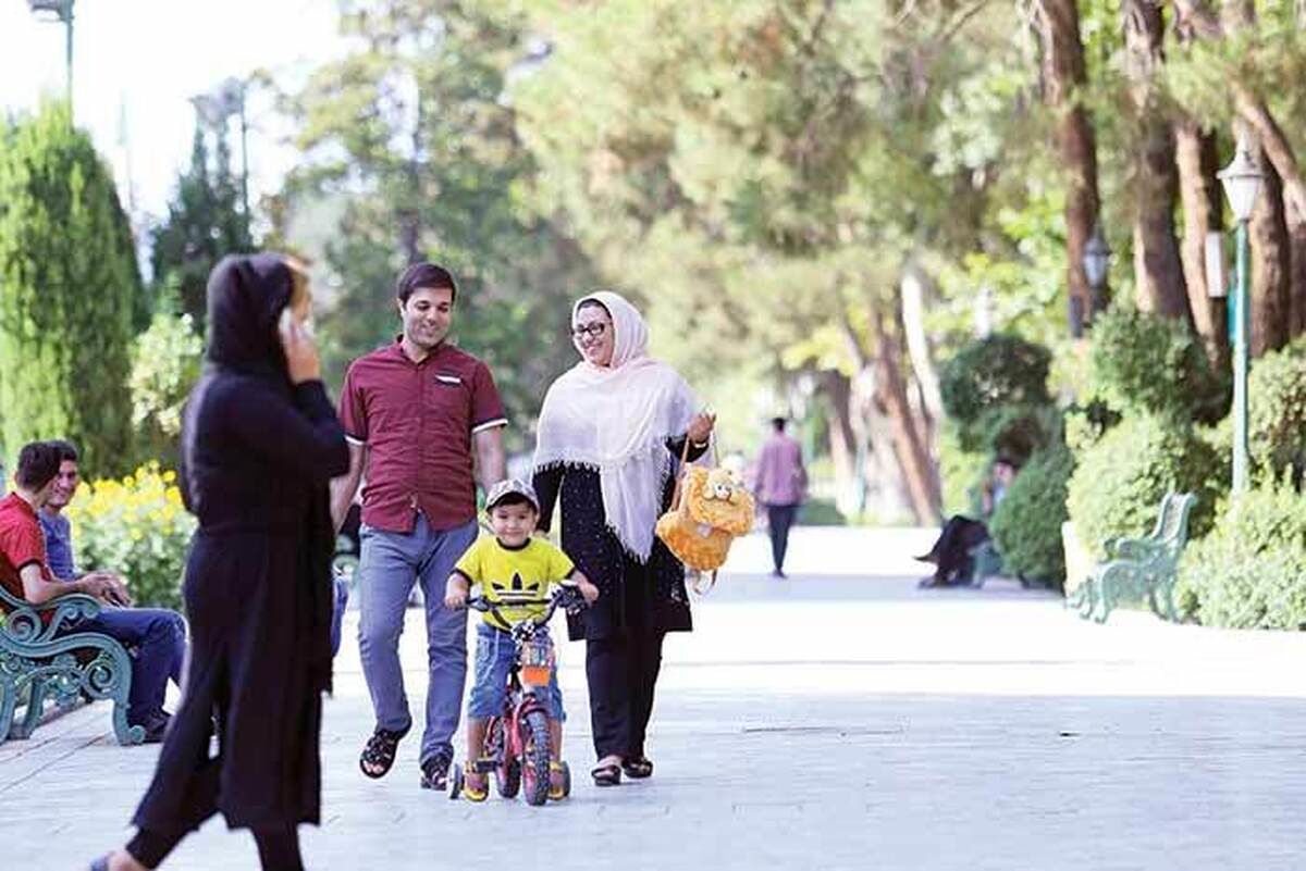  پنج بلیت استخر؛ هدیه شهرداری مشهد به مادران دارای ۳ فرزند