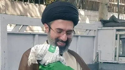 تصویر جدیدی که رسانه رهبر انقلاب از ایشان منتشر کرد