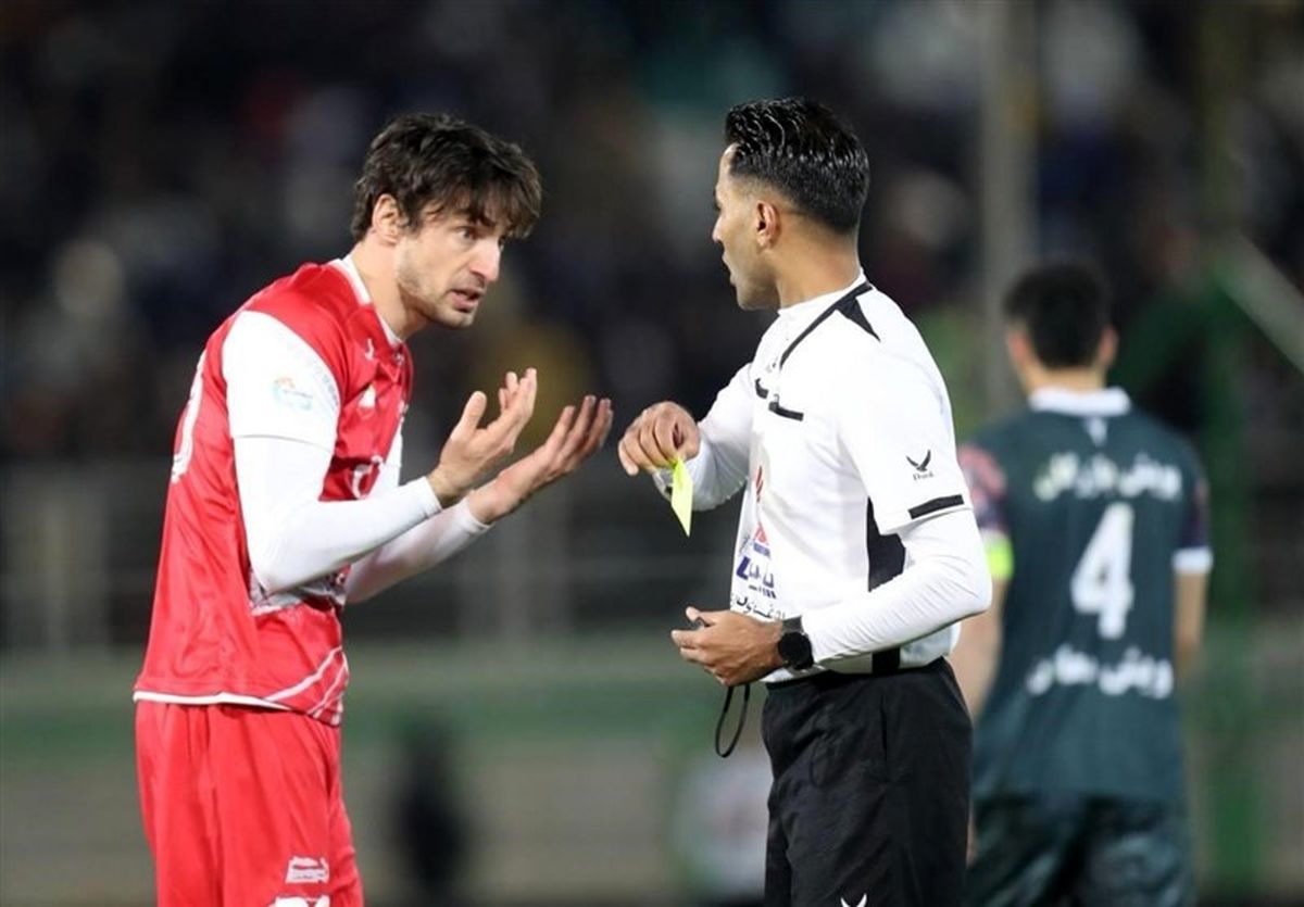 ادعای داور بازی ذوبآهن-پرسپولیس: تهدید به مرگ شدم