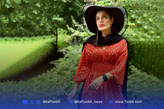 مریم قجر، آنجلینا جولی ایرانی و عکس‌های خاصش