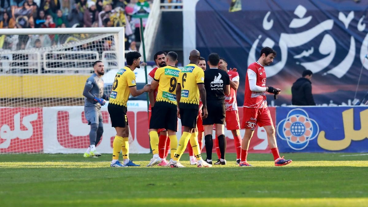 قرعهکشی جام حذفی انجام شد؛ برخورد دوباره سپاهان و پرسپولیس