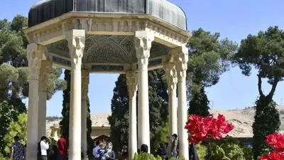 فال حافظ امروز دوشنبه 26 مرداد ماه 1405