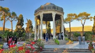 فال حافظ امروز جمعه ۲۰ شهریور ۱۴۰۵