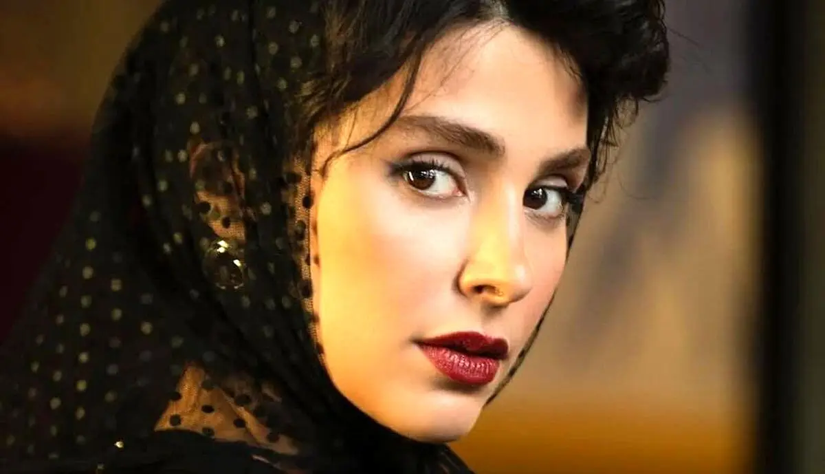 استایل قرمز و آبی لاله مرزبان / استقلالی یا پرسپولیسی؟