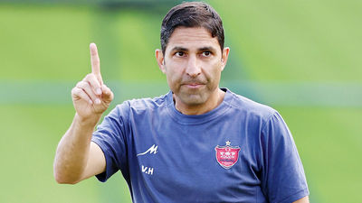 ستاره‌های مشترک پرسپولیس و فولاد در یک تیم