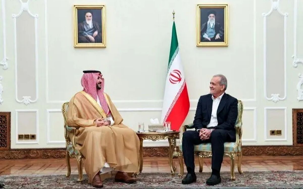 صحبتهای پزشکیان، رئیسجمهور ایران در گفتوگوی تلفنی با ولیعهد عربستان