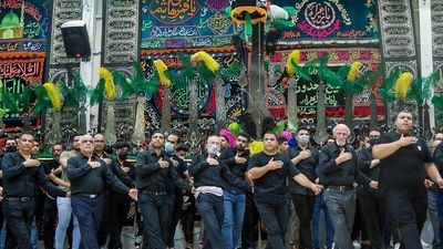 لحظه تعویض پرده کعبه به مناسبت فرا رسیدن آغاز سال جدید + فیلم