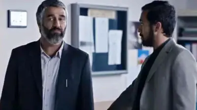 سکانس روز/ پژمان جمشیدی : 15، 20 ساله که بالاشهر میشینم الان نمیتونم برم پایین اون پایین شلوغه هواش آلودست! تاحالا پایین تر از ونک نرفتم اون منطقه رو نمیشناسم