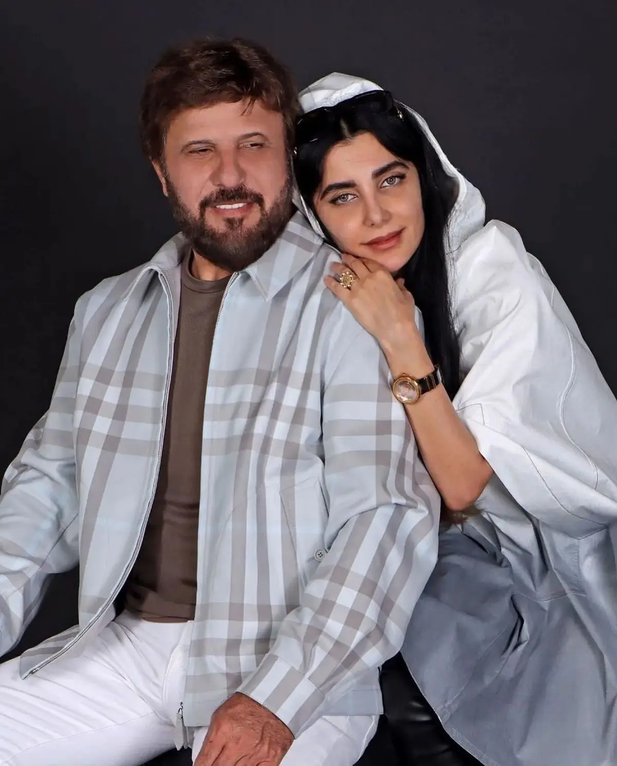 بیژن مرتضوی و همسرش ستاره سعیدی
