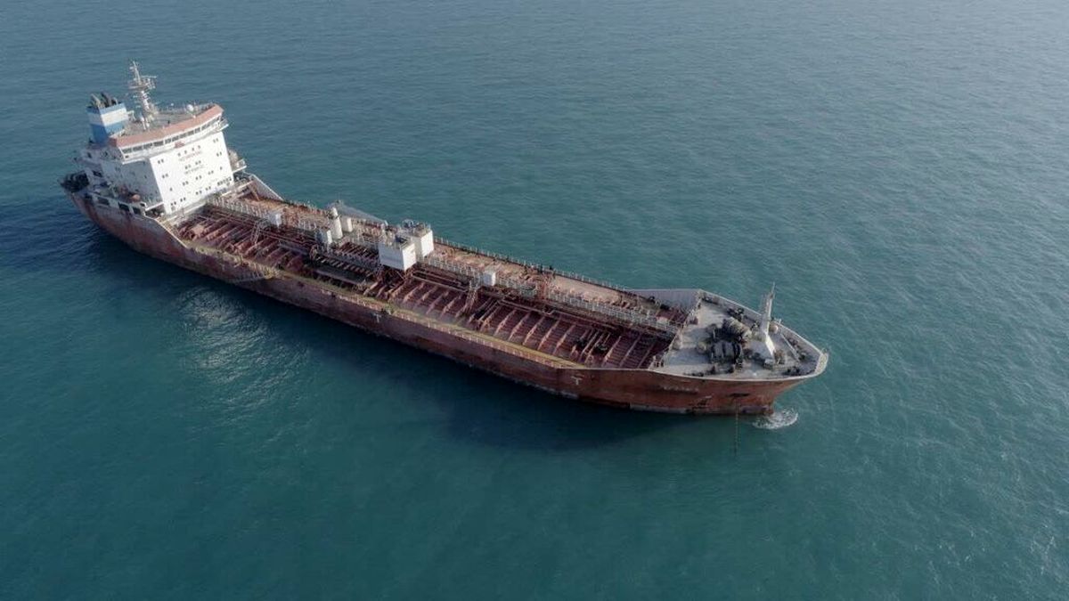 سپاه 2 نفتکش متخلف خارجی در خلیج فارس را توقیف کرد