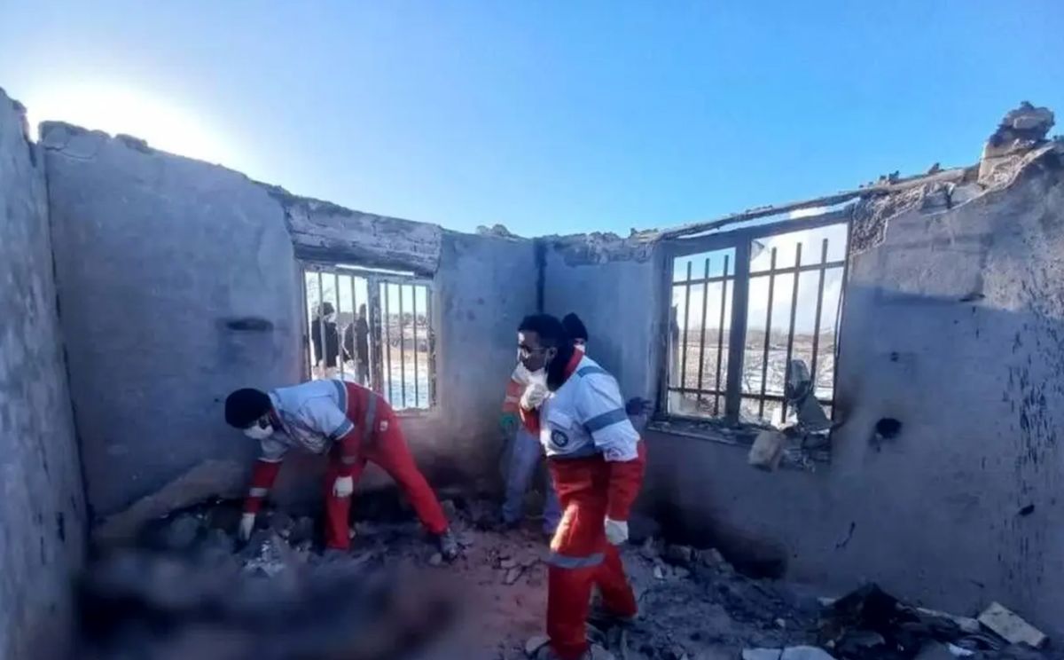 ریزش آوار و آتشسوزی در زنجان جان دو نفر را گرفت