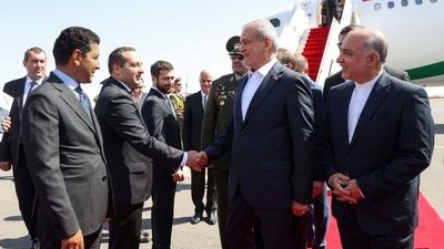 پزشکیان دقایقی قبل به تهران بازگشت