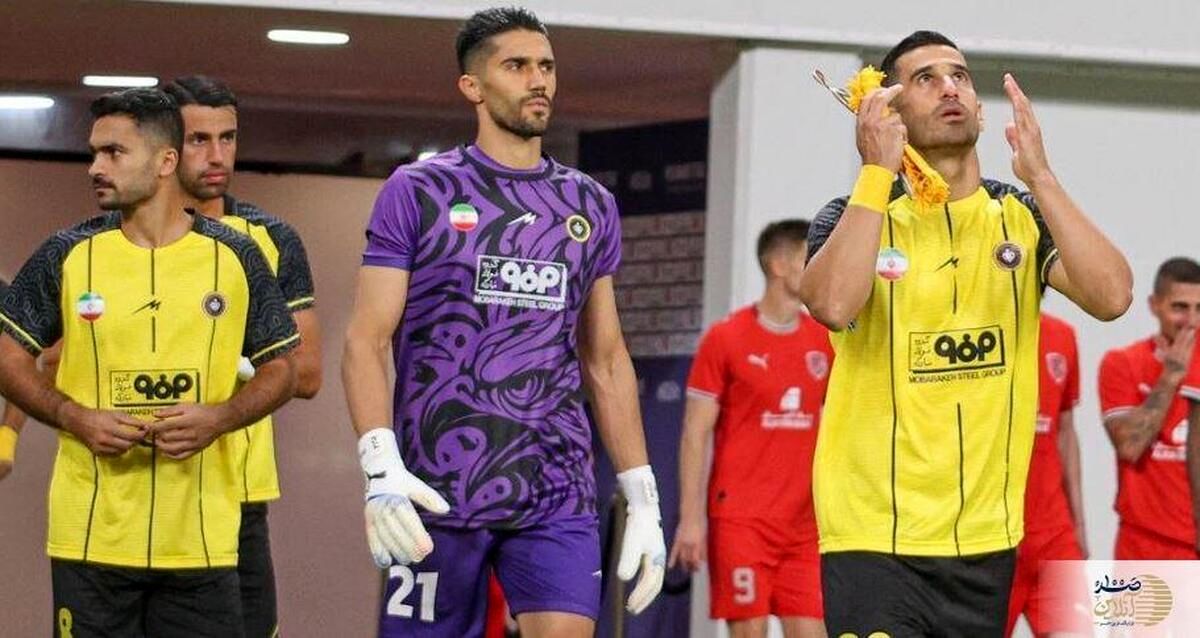 حسینی، دروازه بان مورد علاقه پرسپولیس!
