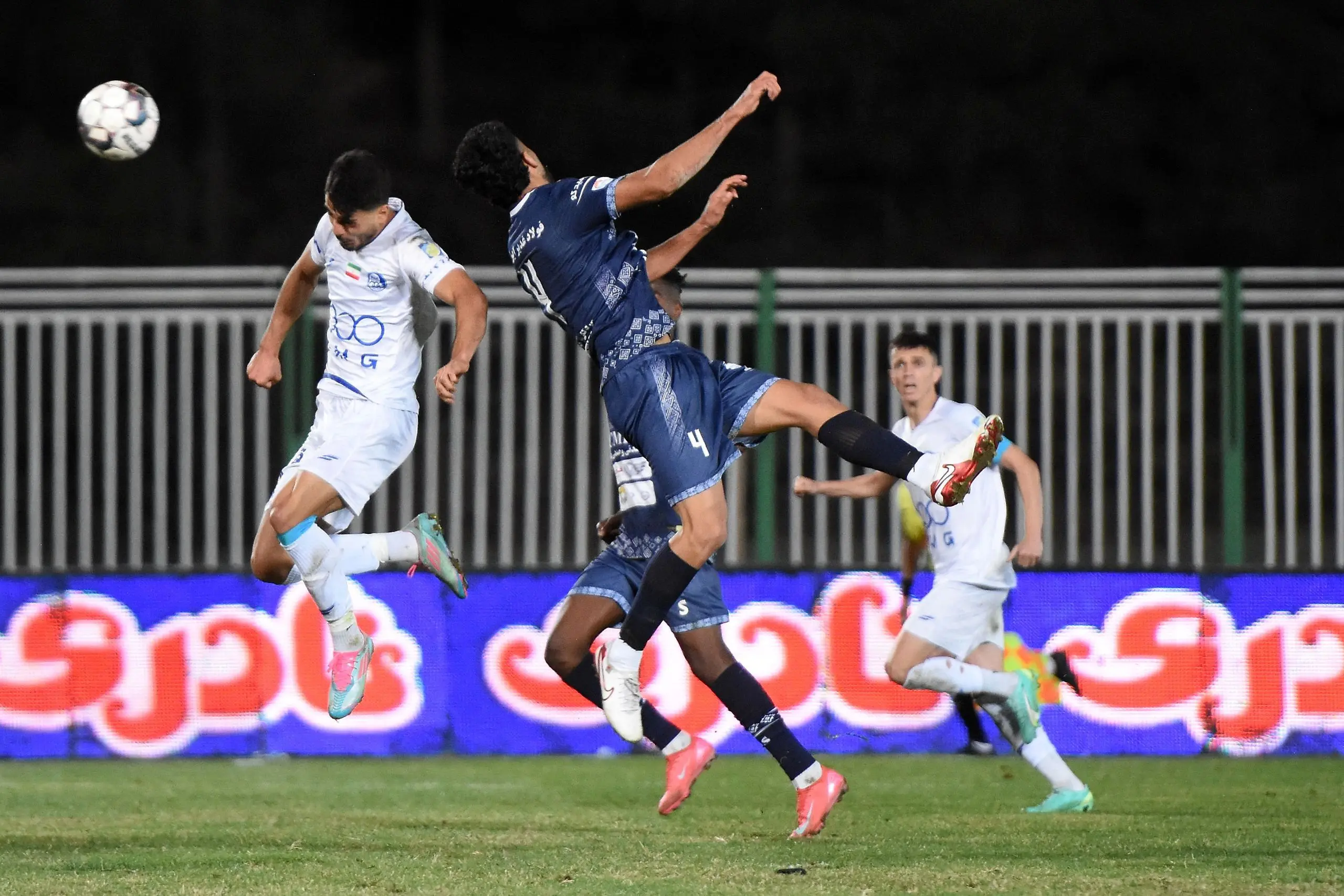 گزارش تصویری بازی استقلال و چادرملو