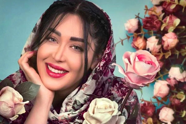 عکس استایل‌‌های جذاب سارا منجزی