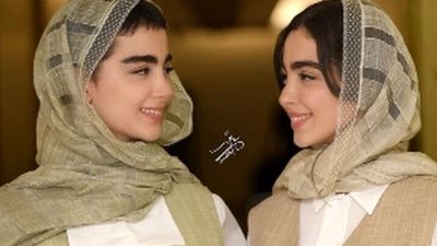 نگاهی به عکس های خاص و استایل شیک سنا و سونیا حسینی + 10 عکس زیبا