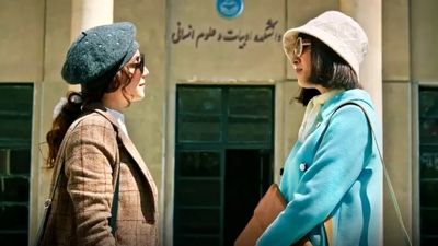 بازدید رئیس صداوسیما از پشت‌ صحنه سریال «سبزواران»