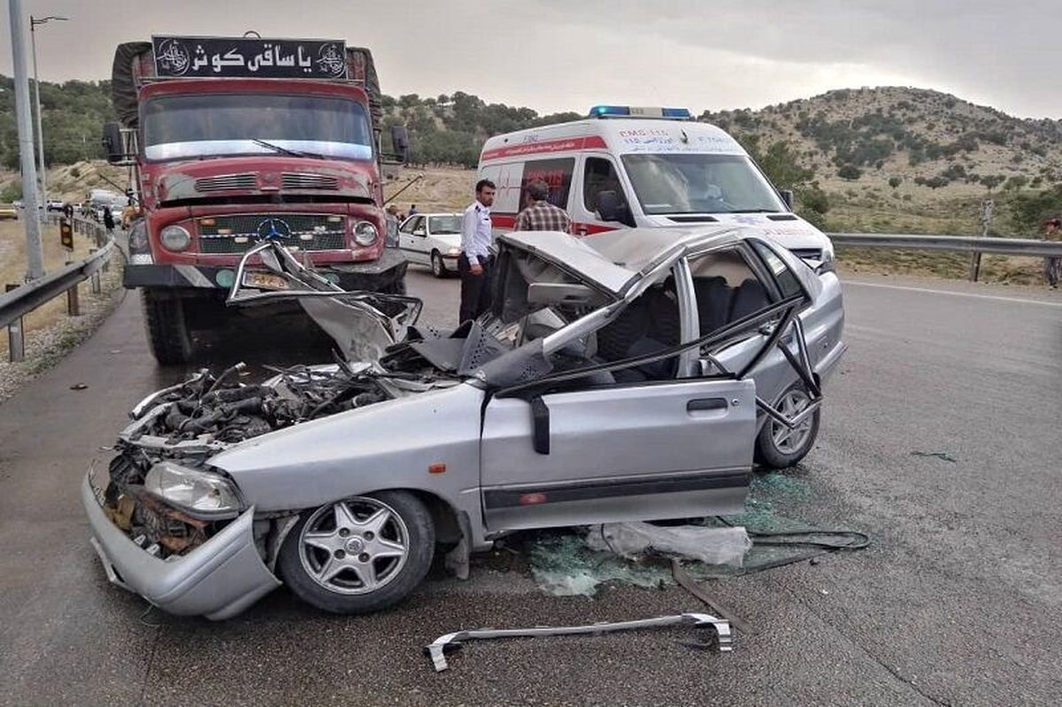 اشتباه مرگبار تصادف: بیرون کشیدن افراد از خودرو
