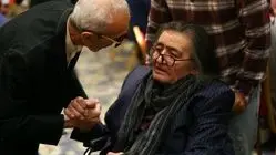  فیلم / رضا رویگری: کاش بمیرم ... 12 ساله پسرم رو ندیدم ... عکسش رو بغلم میکنم ... زنمم که رفته ... منو اینقدر تنها نگذارید ... من هیچکس رو ندارم دیگه ... 