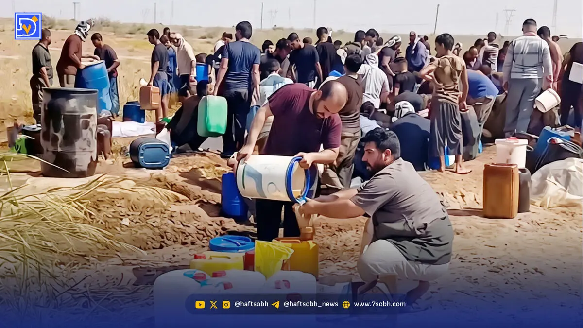 ماجرای عجیب جمع‌آوری گازوئیل با سطل از خط لوله آبادان _ اهواز