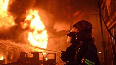 حال هوای ستاد فرماندهی آتش‌نشانی شهرداری تهران در شب چهارشنبه سوری (ویدیو)