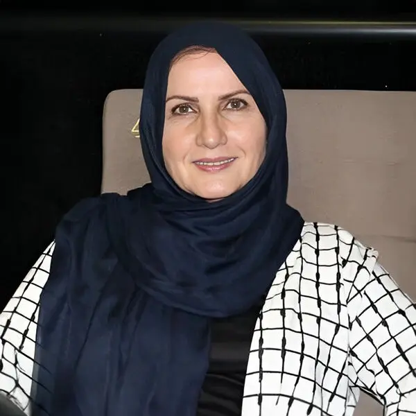 زهرا سعیدی بازیگر سریال آبی مثل دریا