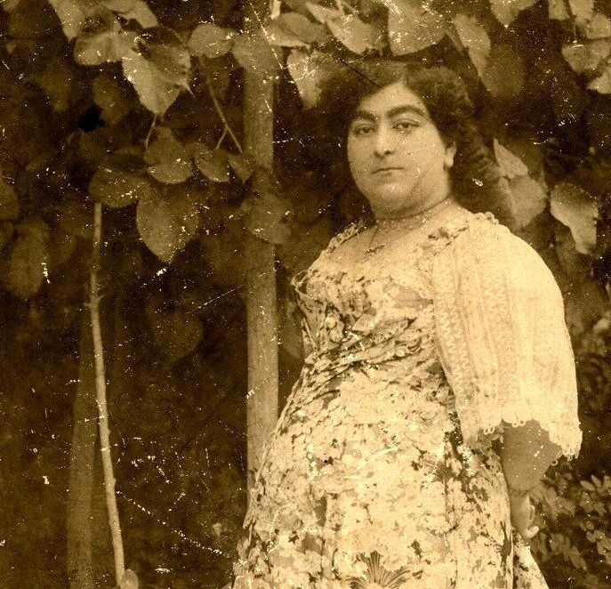 تاج‌السلطنه، نویسندۀ خاطرات