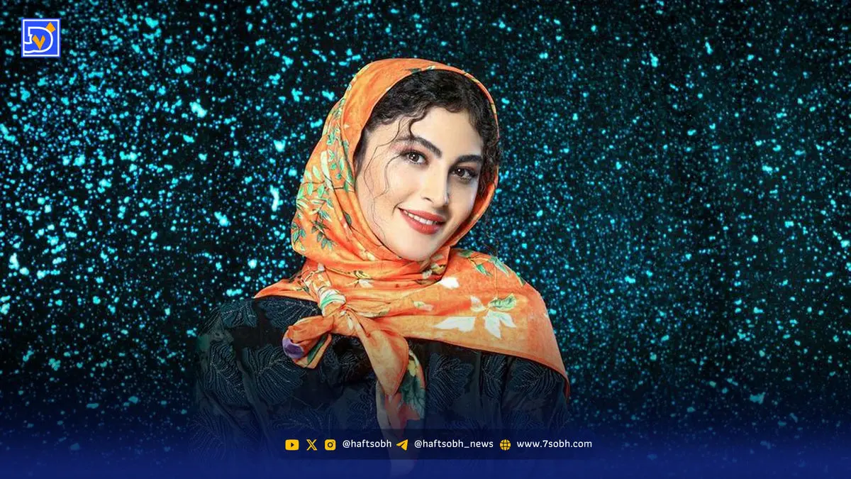 استایل کلاسیک و شیک مریم مومن در خودروی شخصی‌اش 