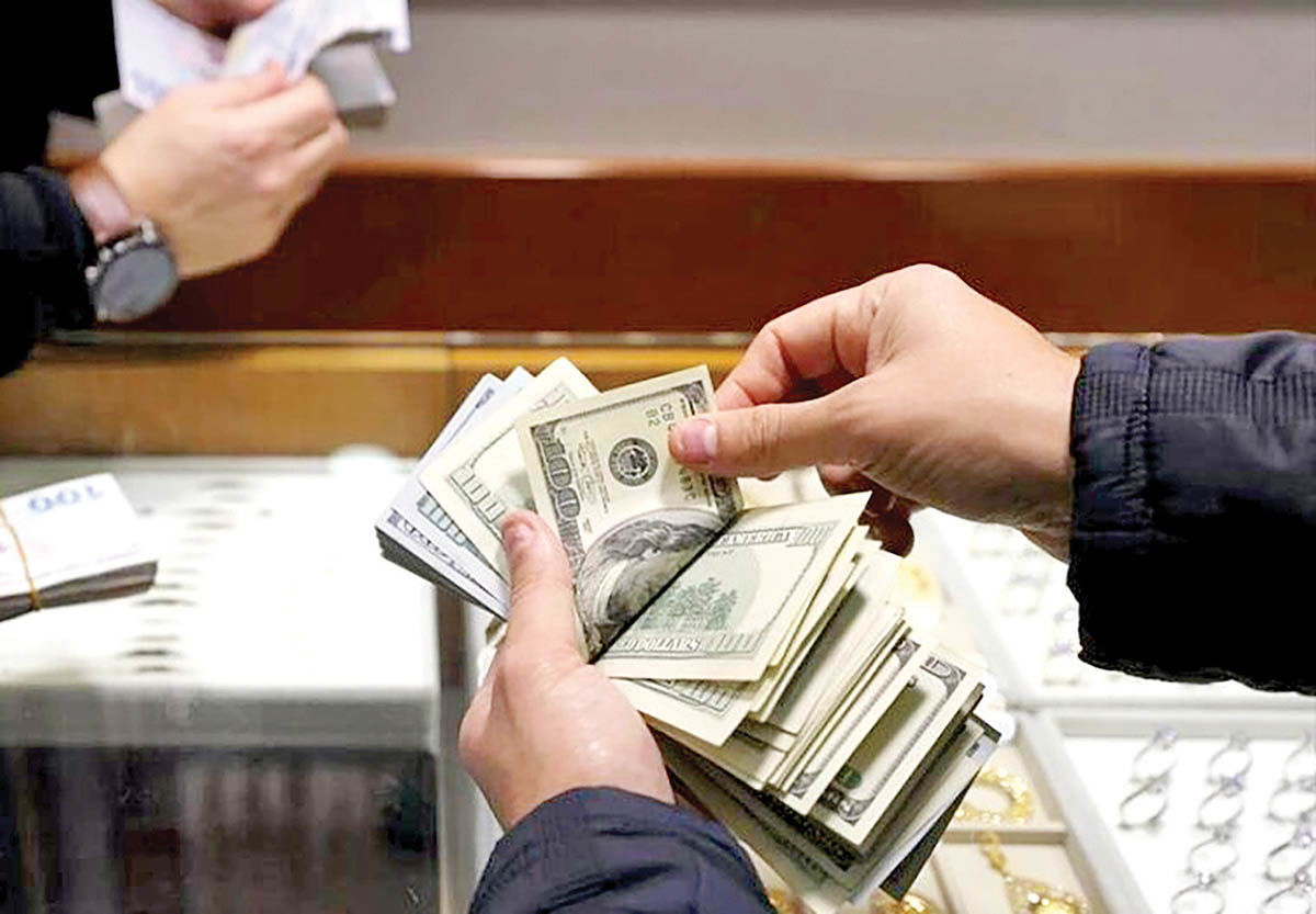 نوسان در بازار ارز و تأثیر پیشفروش سکه بر قیمتها