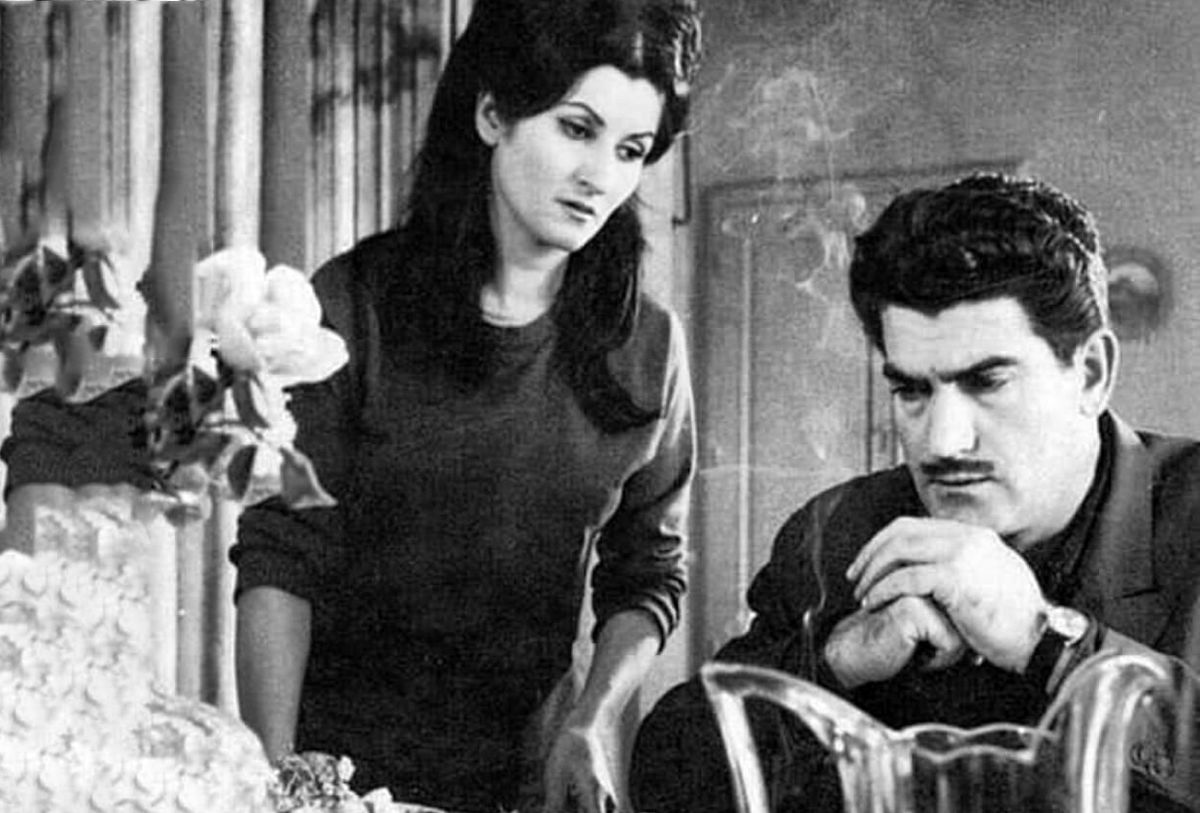 قاب تاریخ| داستان زندگی ویگن و آهنگ مورد علاقه تختی، دختران اسکیباز، پسلرزههای 16 آذر