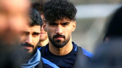 ساپینتو و تیم استقلال بدون هیچ حرفی ورزشگاه را ترک کردند