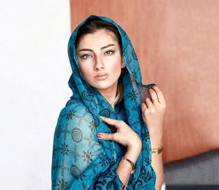 محیا دهقانی